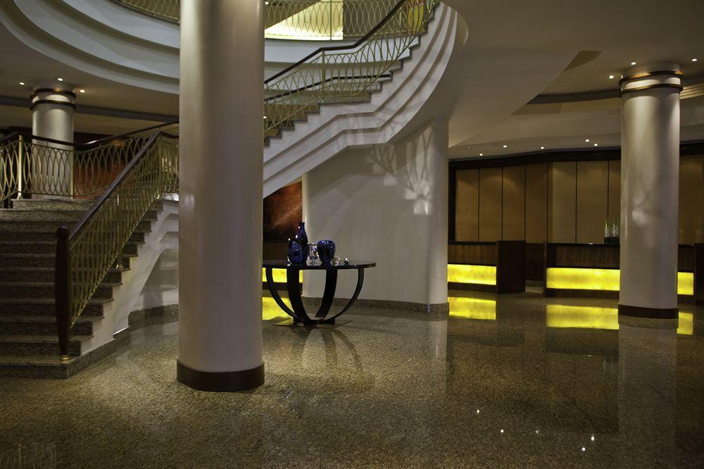 Renaissance Moscow Monarch Centre Hotel Interior photo